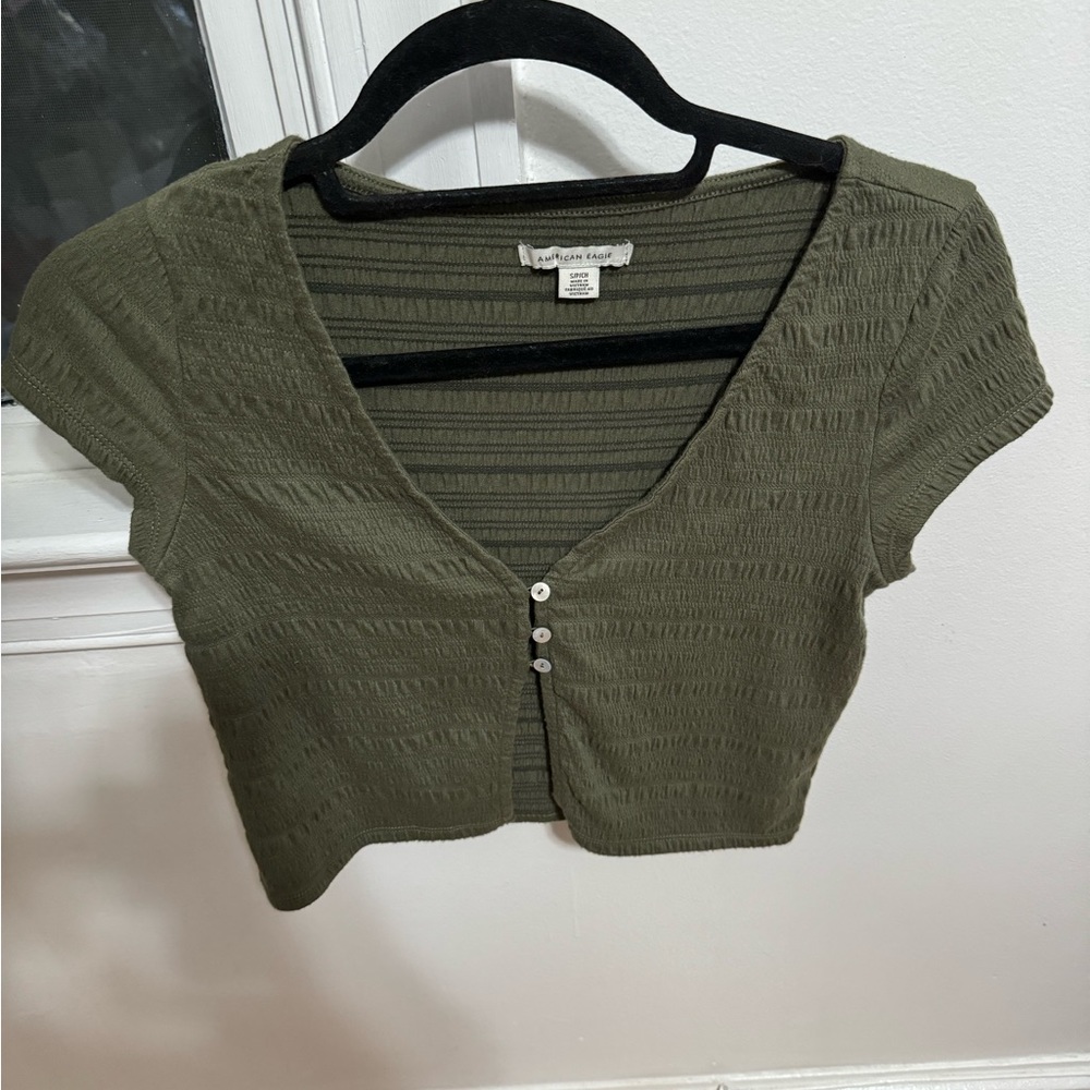 American Eagle green top!
